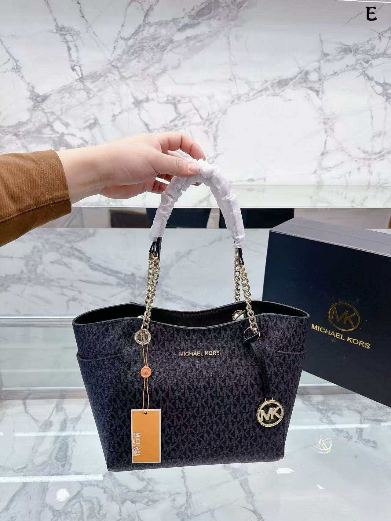Michael Kors Jet Set 2026 Yeni - Women'S Bags Of Michael Kors incelemesi ve fiyatı